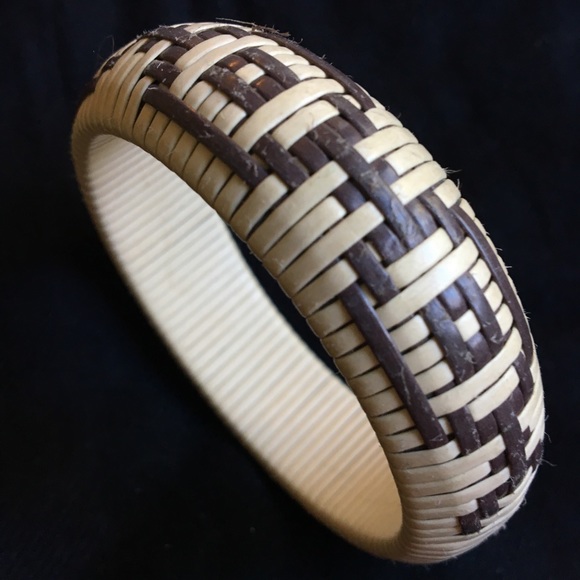 Urban Outfitters Aztec white tan boho bracelet - Picture 2 of 2